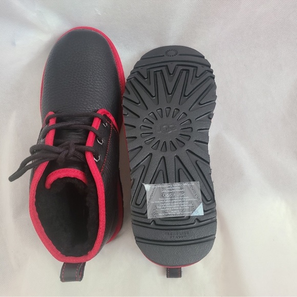 🥷🏿🥷🏿🥷🏿UGG Men’s Neumel Leather Shearling Low Chukka Ankle Boots - Picture 3 of 7